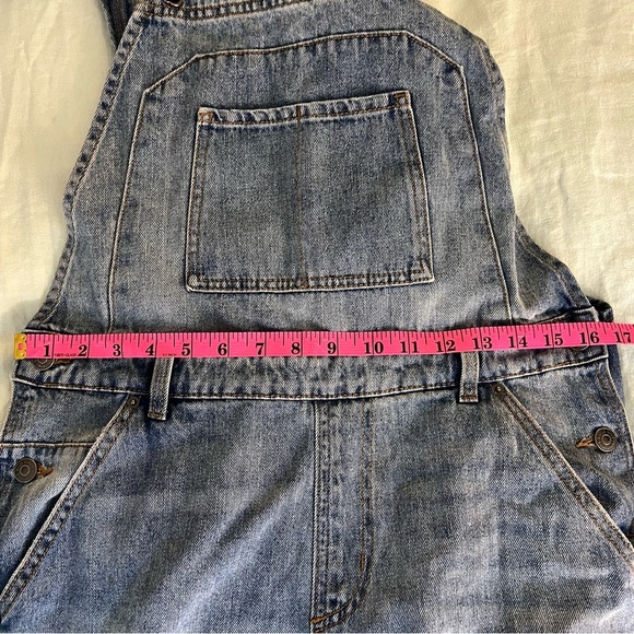Wild Fable Blue Denim Overalls Distressed Medium Overalls  26” Inseam - Picture 6 of 8